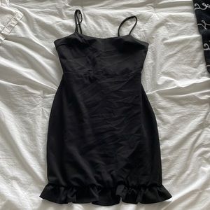 Black bodycon dress